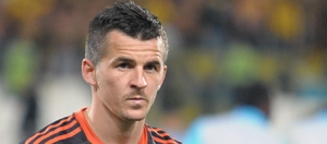 Barton se voit prolonger, Labrune le calme