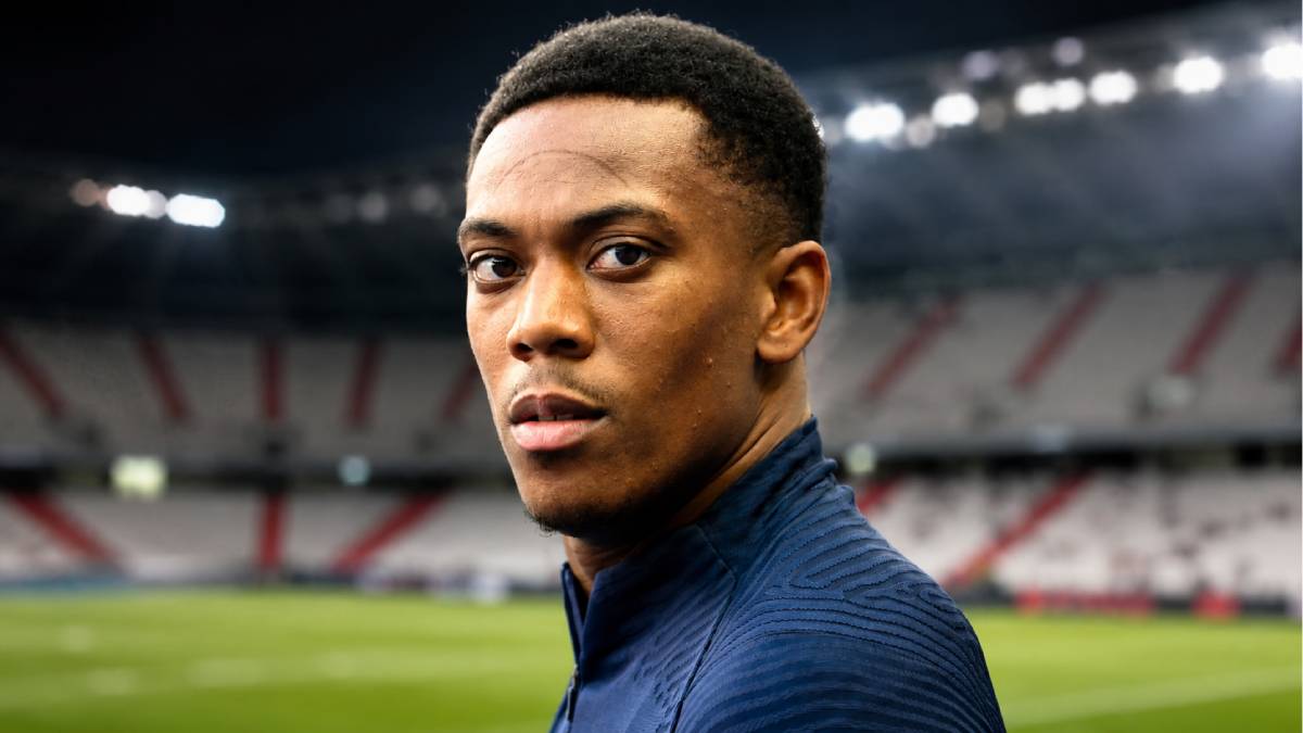 Foot - Martial dit non à deux clubs de Ligue 1 et attend encore