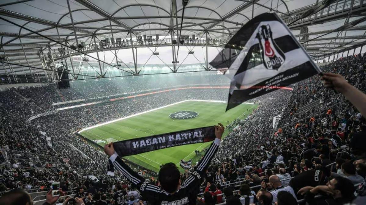 « Le bruit est incroyable » : Mamadou Niang met l’OM en garde avant Besiktas