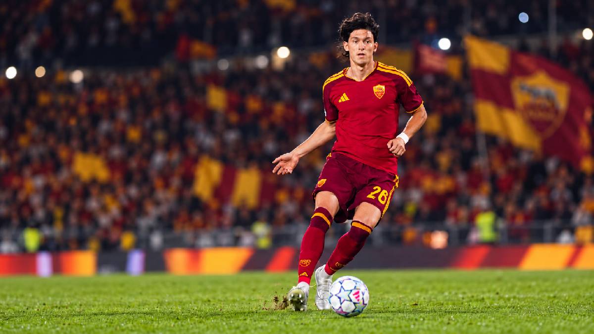 Leonardo Balerdi scores twice for AS Roma against Napoli